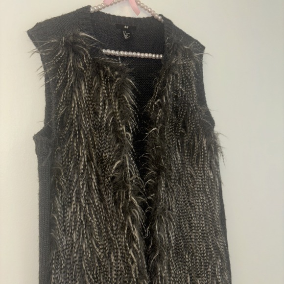 Penny Lane Vest VTG Sz Sm Gray Boho Indie Warm Layering Fall‎ Faux Fur Movie - Picture 4 of 9